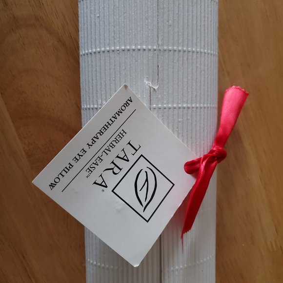 NWOT - Aromatherapy Eye Pillow - Picture 5 of 6